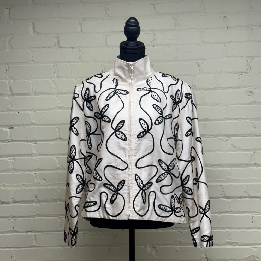 Draper's & Damon's Lt Cream and Black Silk Embroidered Jacket, Size L